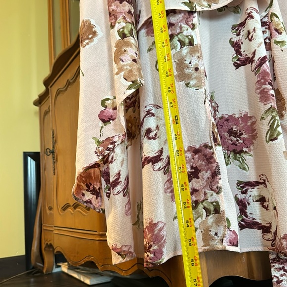 Floral wrap dress - Picture 16 of 17